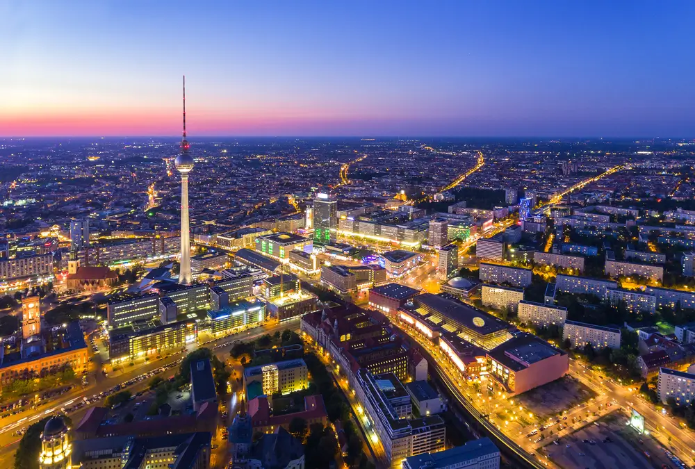 Cheap flights to Berlin - Book your flights to Berlin now!