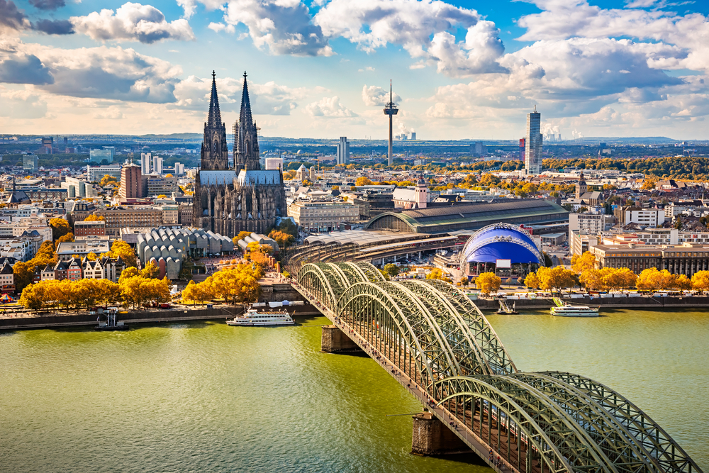 Cologne flights - Book your flights to Cologne now!