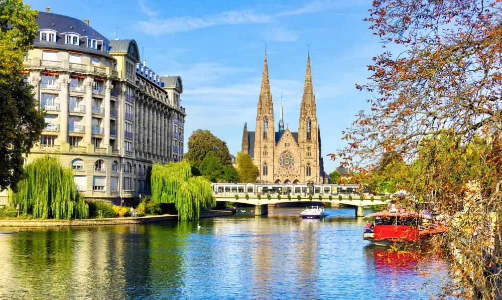 Strasbourg Flights - Book your flights to Strasbourg now!