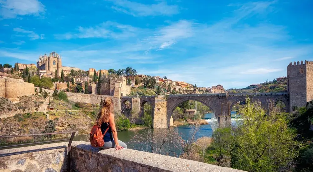 Toledo Flights - Book your flights to Toledo now!