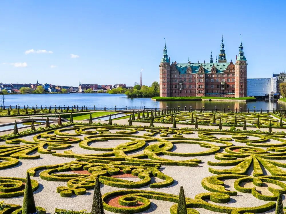 Denmark flights - Book your flights to Denmark now!